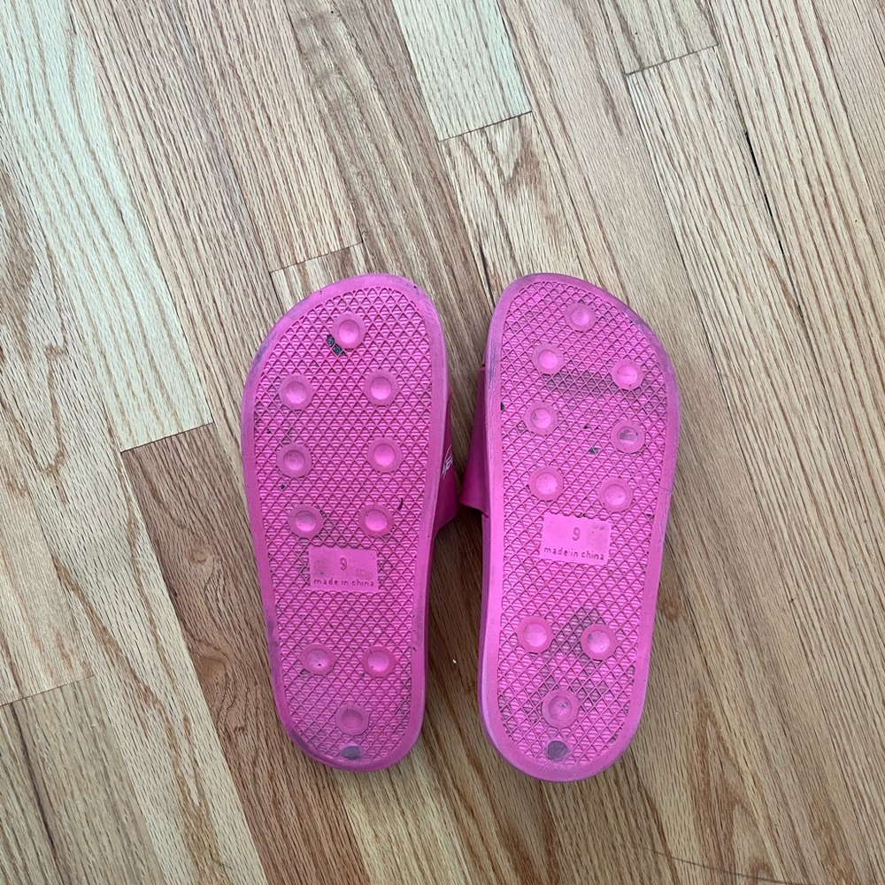 Ed Hardy Slides - Picture 4 of 4